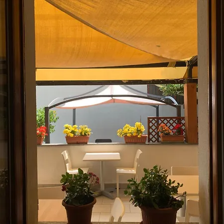 فندق مبيت وإفطار Beb I Portici