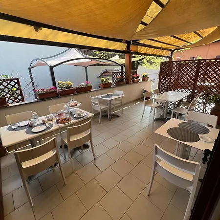 Beb I Portici فندق مبيت وإفطار 3*