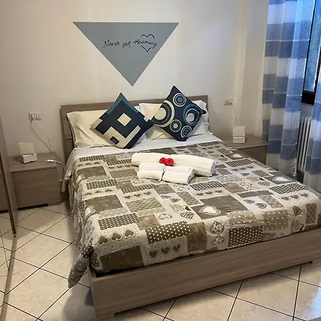 فندق مبيت وإفطار Beb I Portici 3*
