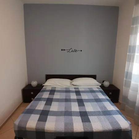 Beb I Portici 3* Черноббио