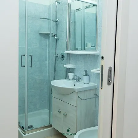 Oda ve Kahvaltı I Portici - 3*