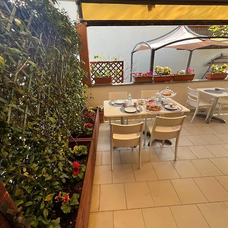 Beb I Portici Couette-café