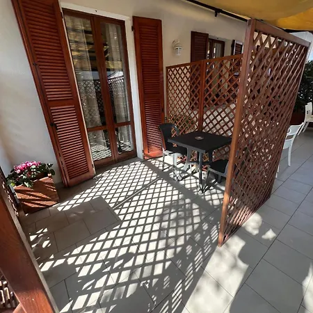 Couette-café Beb I Portici 3*